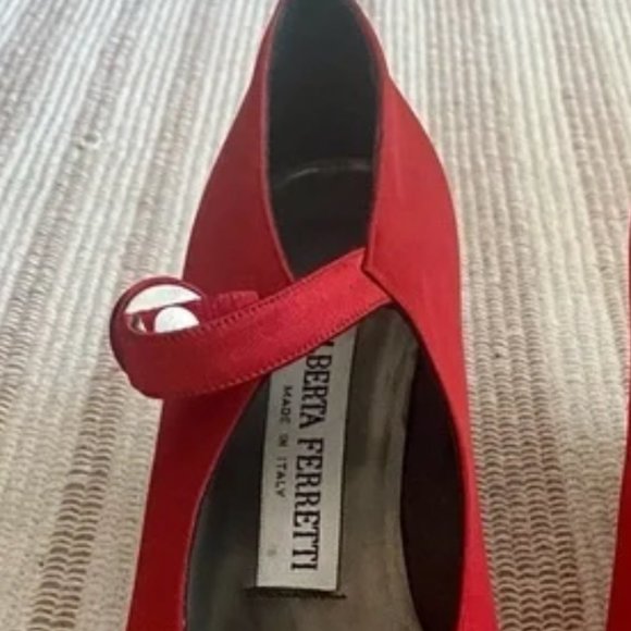 NEW Alberta Ferretti Red Silk Kitten Mary Jane Pumps with Straps US 6 - Picture 3 of 9